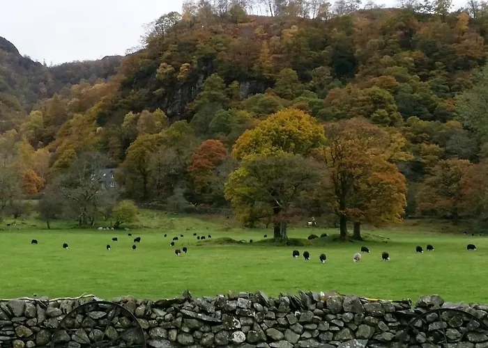 Mountain Lodge, View, National Park * Borrowdale Valley